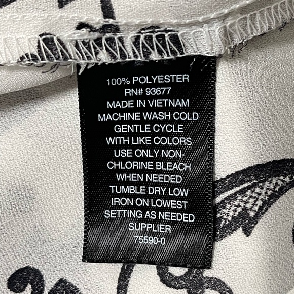 Worthington Black and White Floral Sleeveless Top - Picture 4 of 4